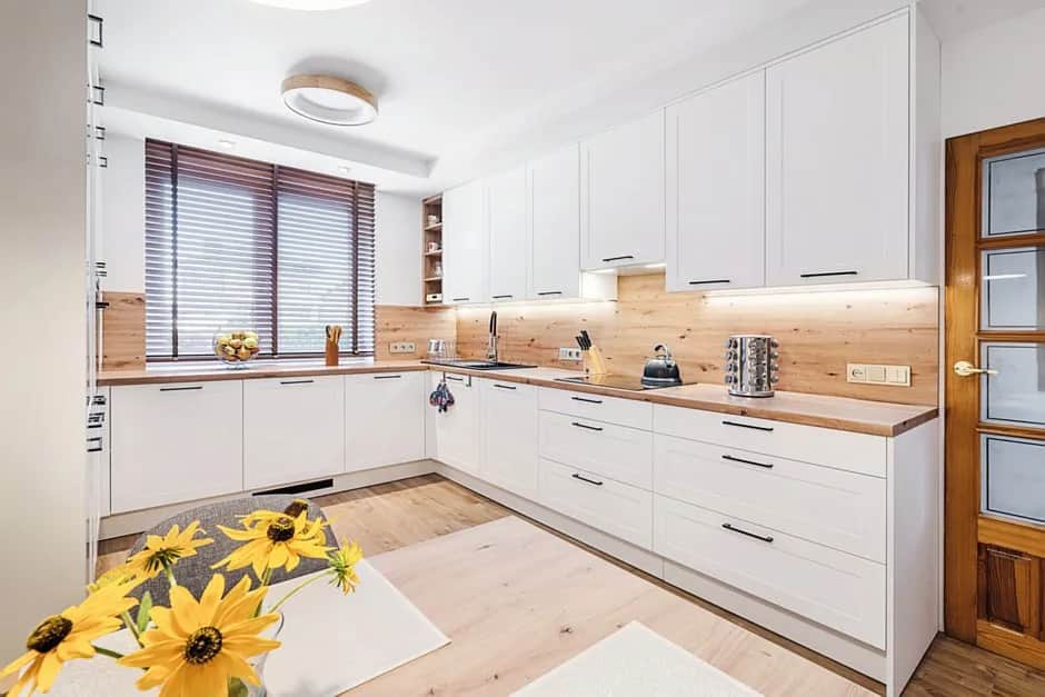 Gdzie zrobić gniazdka w kuchni? Praktyczne porady, które ułatwią życie