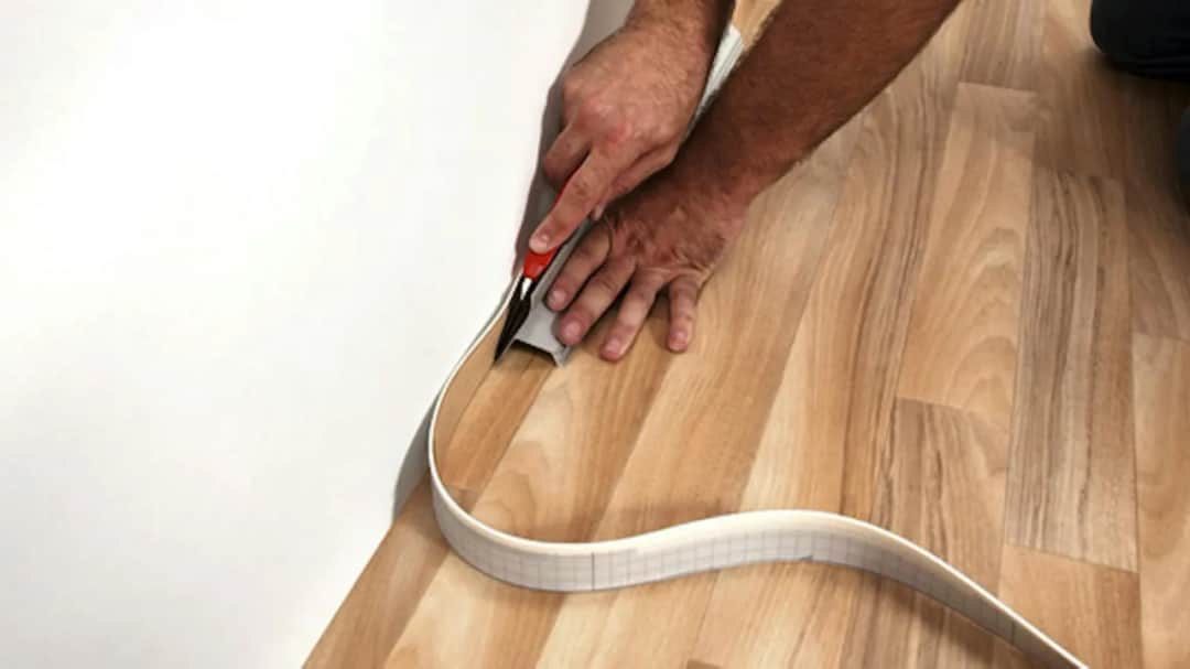 Jak położyć wykładzinę PCV na betonie - praktyczne wskazówki krok po kroku