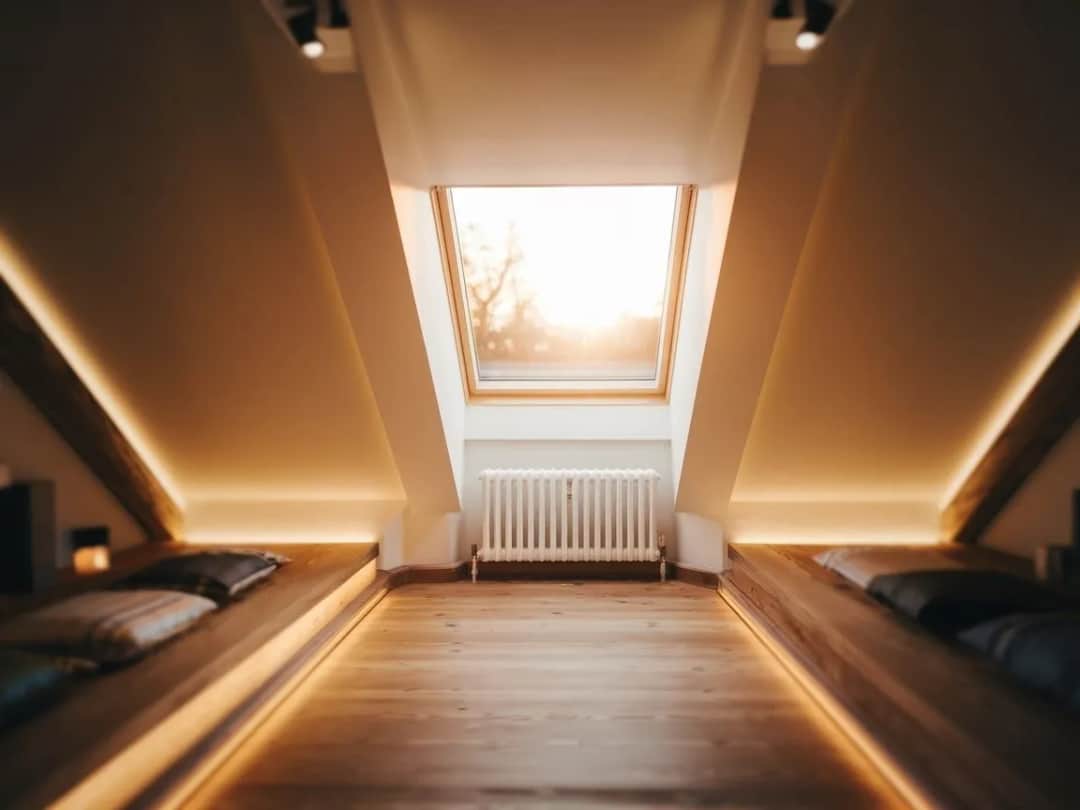 Jaki grzejnik pod okno dachowe? 5 kluczowych porad wyboru