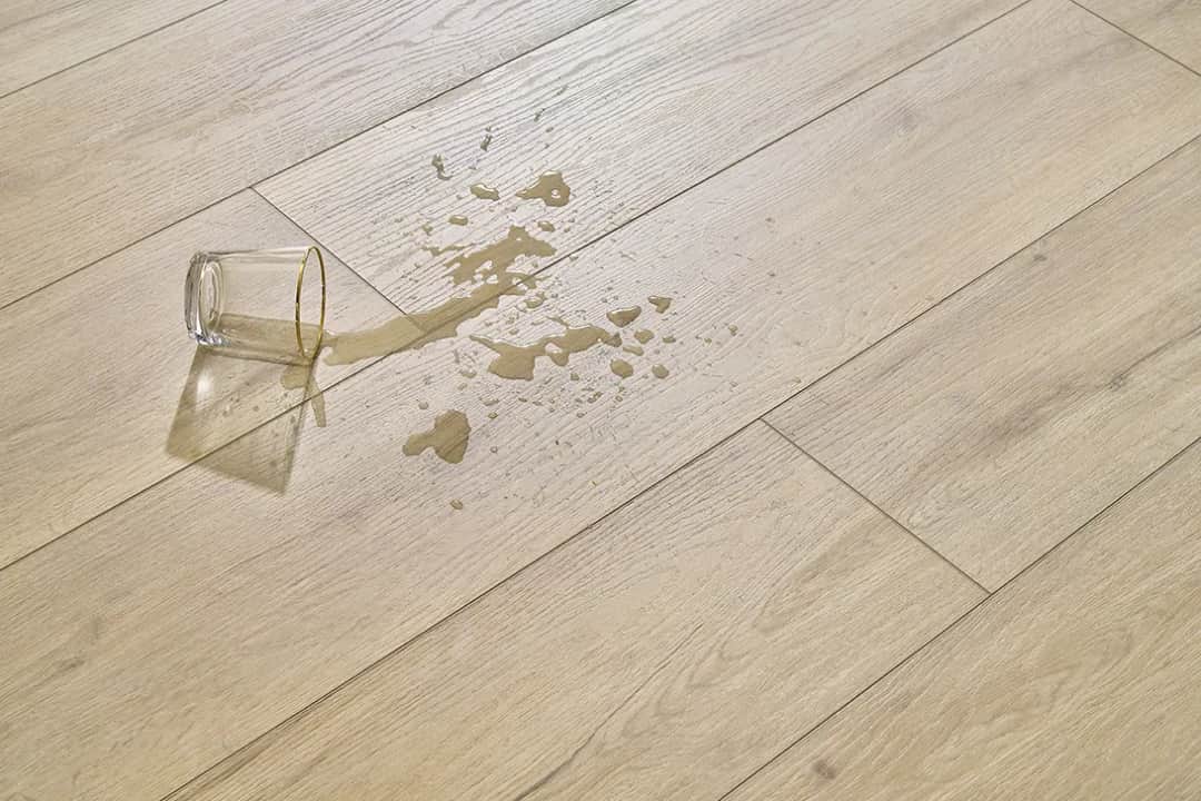 Panele czy wykładzina dywanowa - co wybrać, aby uniknąć rozczarowań?