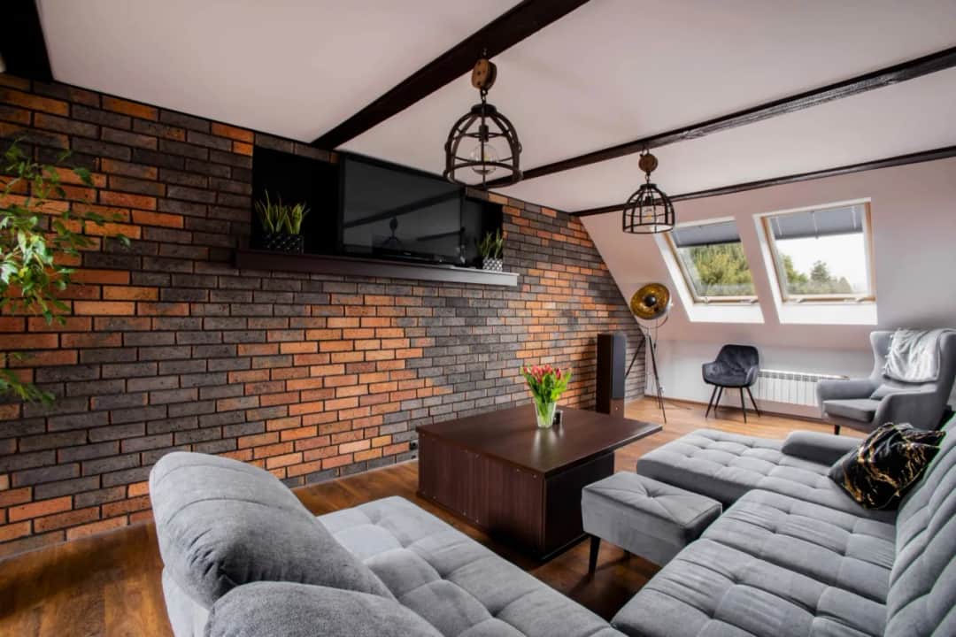 Jak pomalować cegłę na ścianie, aby uniknąć najczęstszych błędów