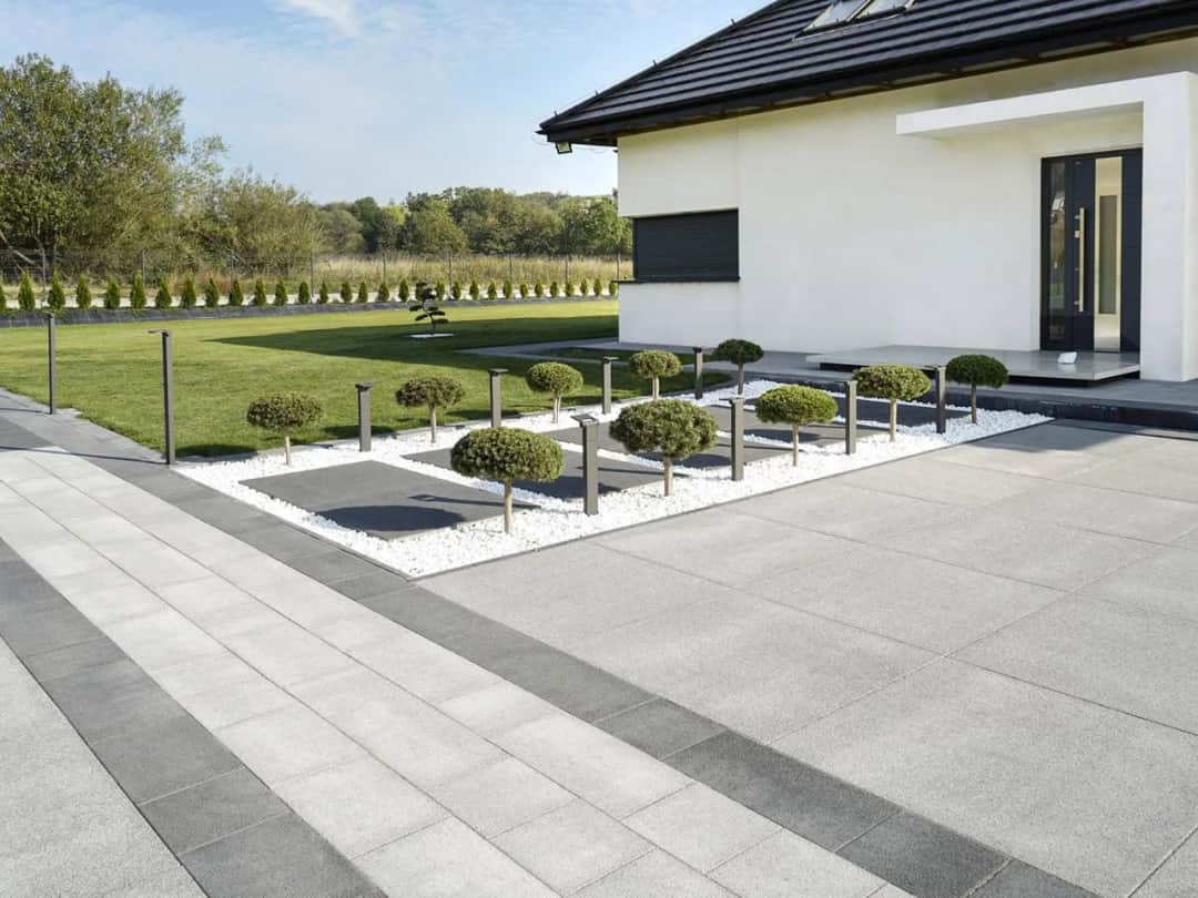 Jaka kostka brukowa na taras? Wybierz najlepszą i uniknij błędów!